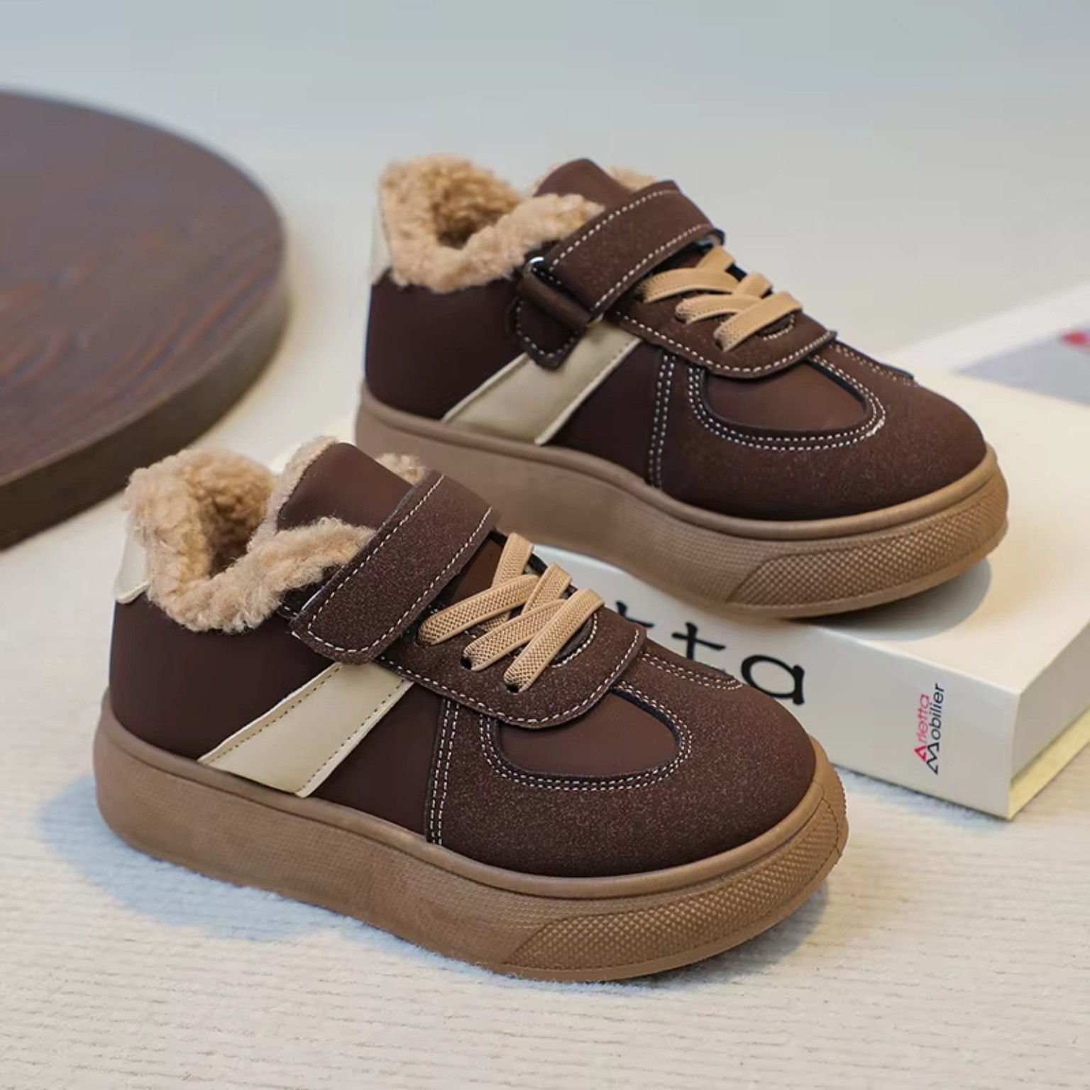2026 Kids Winter Warm Footwear / Fleece Sneakers
