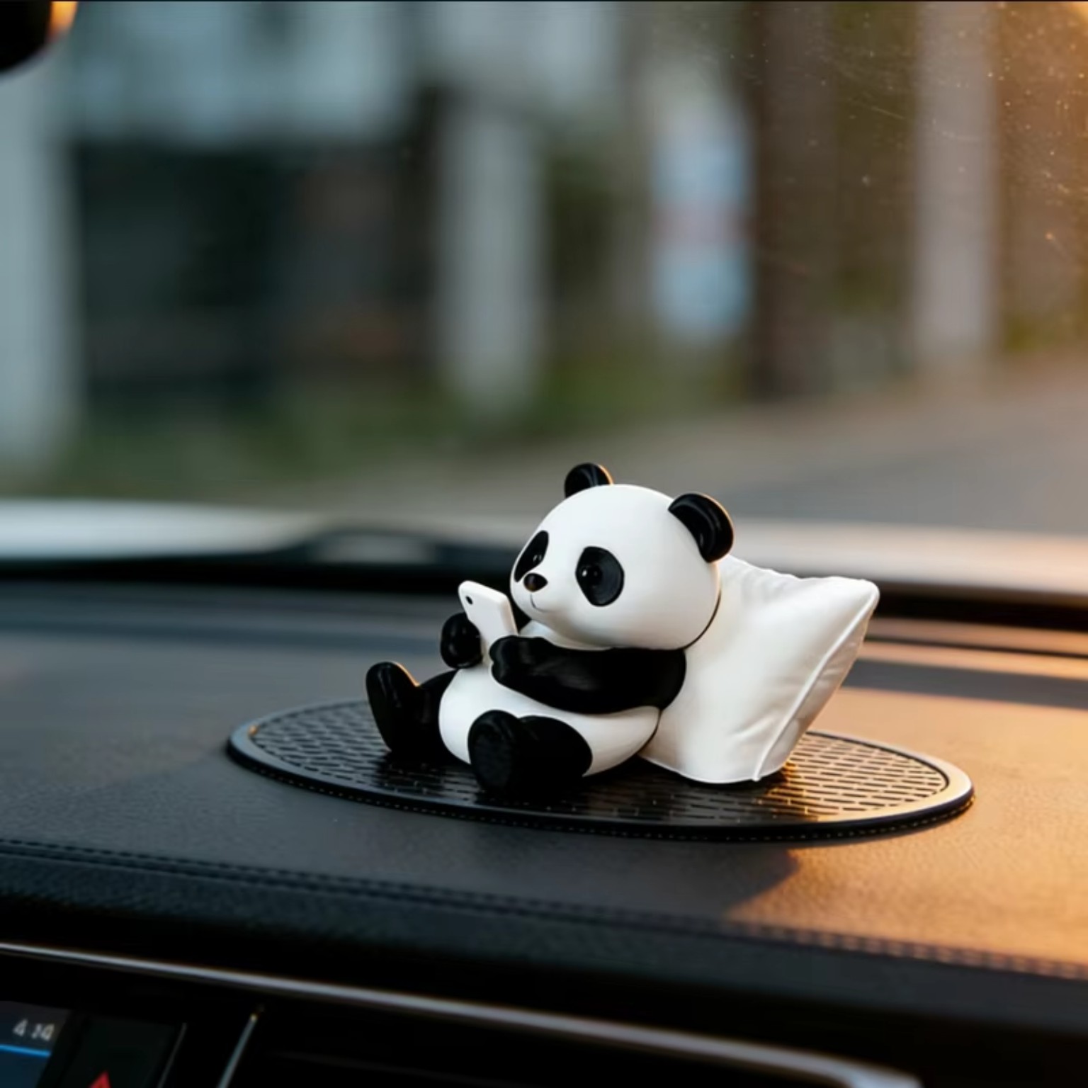 Panda sculpture ornament